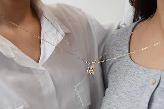 HOLDING HAND COUPLE NECKLACE