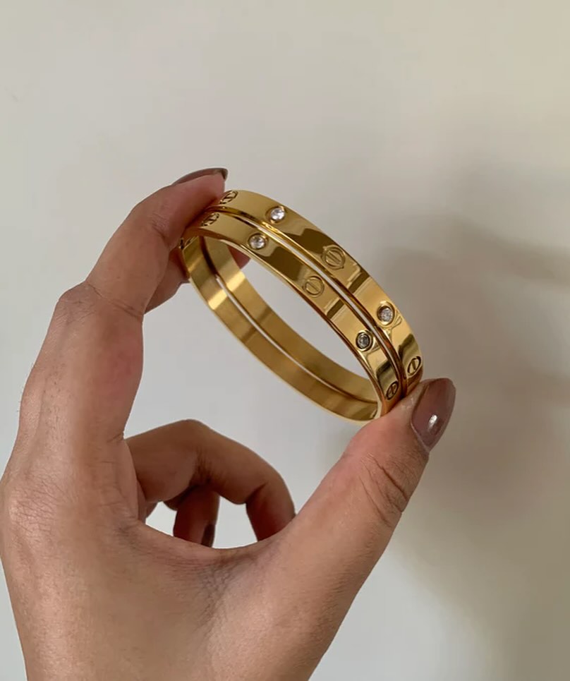 STAINLESS STEEL LOVE BRACELET