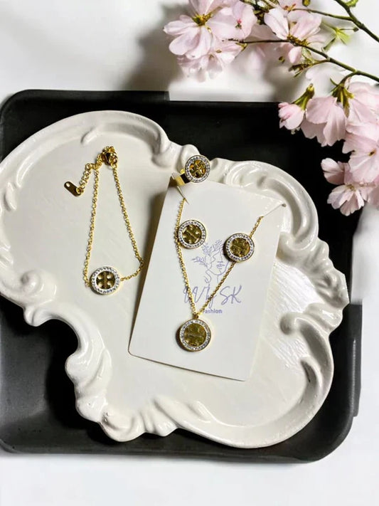 Tory  Necklace Set