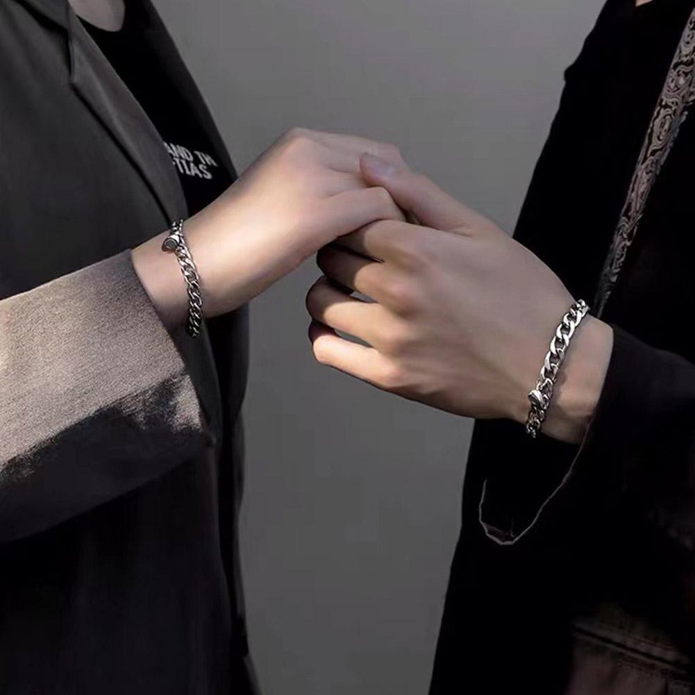 COUPLE MAGNETIC ROUND SHAPE MAGNETIC BRACELET